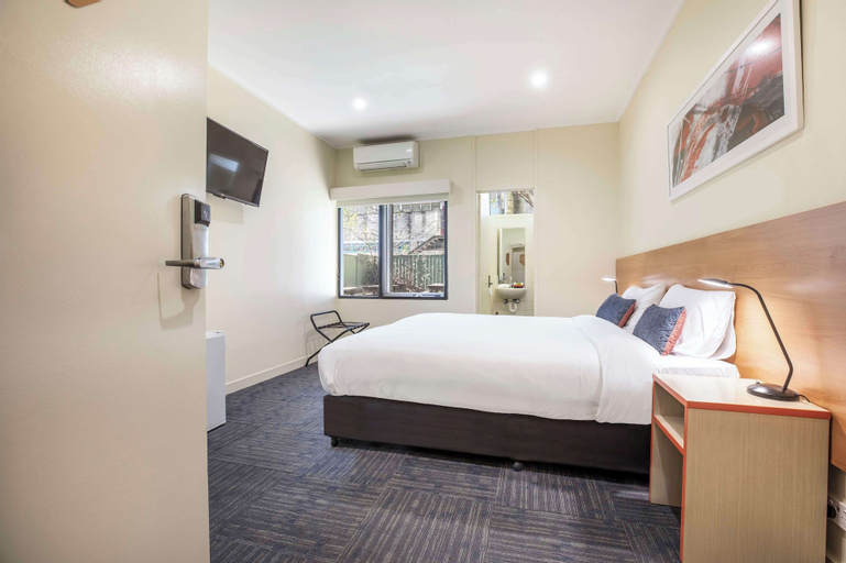 Bedroom 16