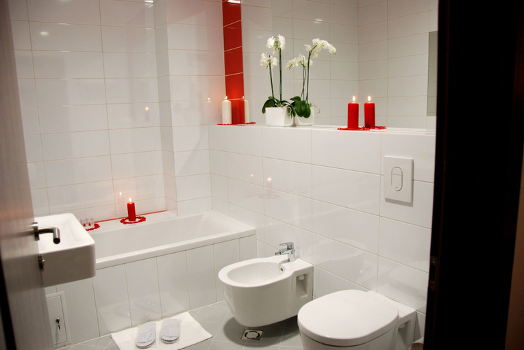 Bathroom 4, Algiro Hotel, Kauno