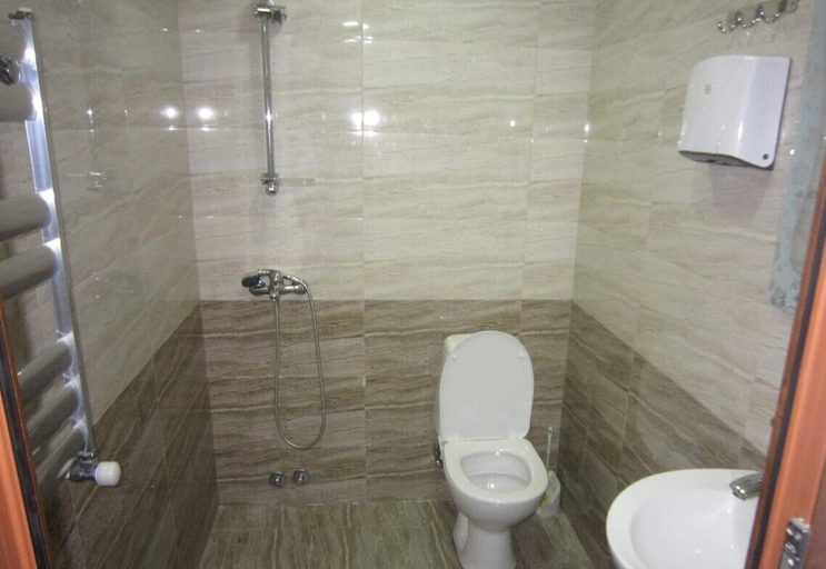 Bathroom, Hotel Laguna, Borjomi