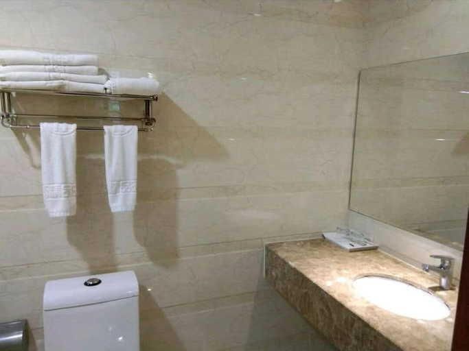 Bathroom 5, Huaxi Hotel, Harbin