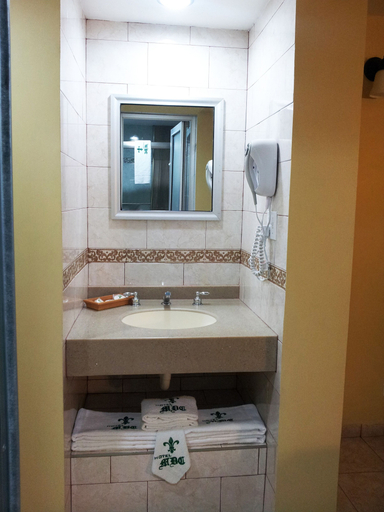 Bathroom 4, Hotel Marques De Cima, Nogales