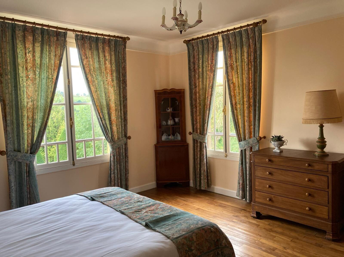 Bedroom 3, Domaine des Thomins, Orne