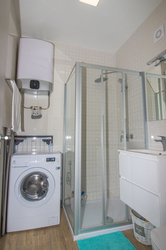 Bathroom 4, Brand New Suite next to Palace & Beach, Split