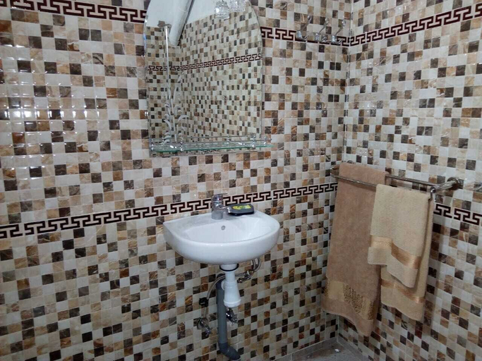 Bathroom 3, Hotel Ain Leuh, Ifrane