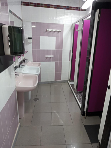 Bathroom 3, Albergue A Fonte de Compostela, A Coruña