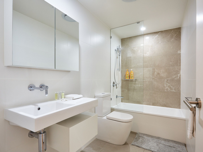 Bathroom 4