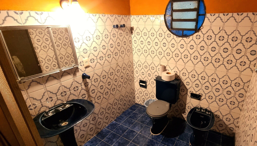 Bathroom 3, Circo Hostel, Asunción