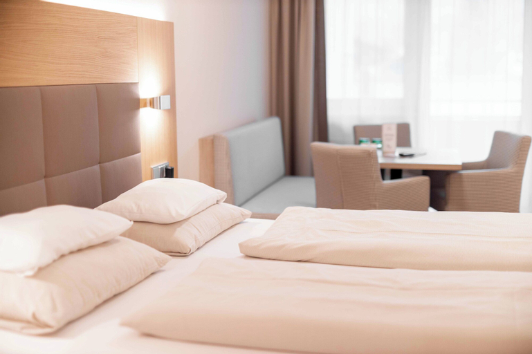 Bedroom 14