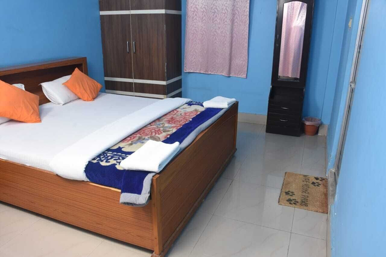 Bedroom 2, Shri Yoga Mandir Guest House, Varanasi