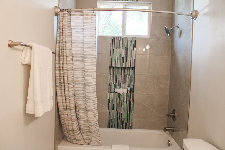 Bathroom 4, World Famous Fox Hollow Resort, Palo Pinto