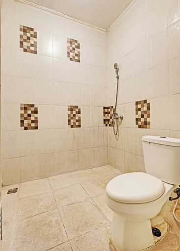 Bathroom 3, Collection O 92864 Mitra Residence, Semarang