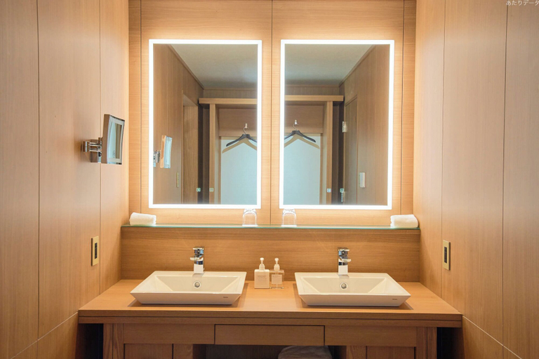 Bathroom 3, Ryoso Suiuntei, Asakura