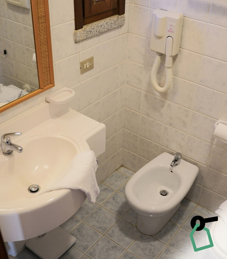Bathroom 5, Hotiday Residence Costa Smeralda, Olbia-Tempio