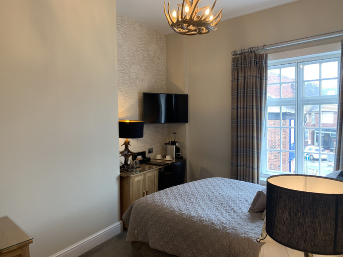 Bedroom 2, The Wheatsheaf Hotel Sandbach, Cheshire East