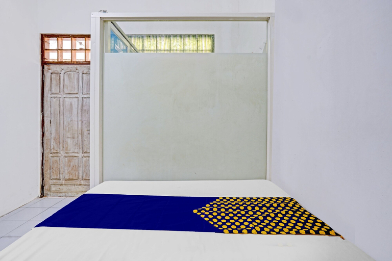 Bedroom 2, SPOT ON 90586 Hagawa Syariah Homestay, Lamongan