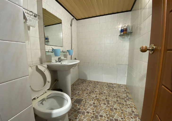 Bathroom 5, Gudeok Guest House - Hostel, Seogwipo