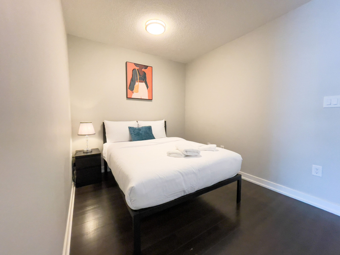 Bedroom 3, Harbourfront 2 Bed Suites, Toronto