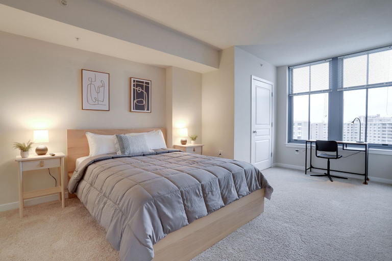Bedroom 3, Incredible Apt in Pentagon City, Arlington