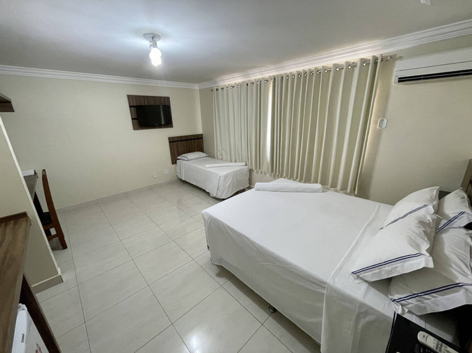 Bedroom 3, Imperio Romano com um dia no Acqua Park, Caldas Novas