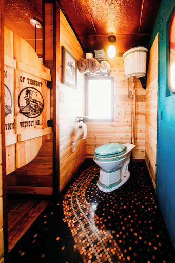 Bathroom 3, La Junta Camping & Cabins, Otero