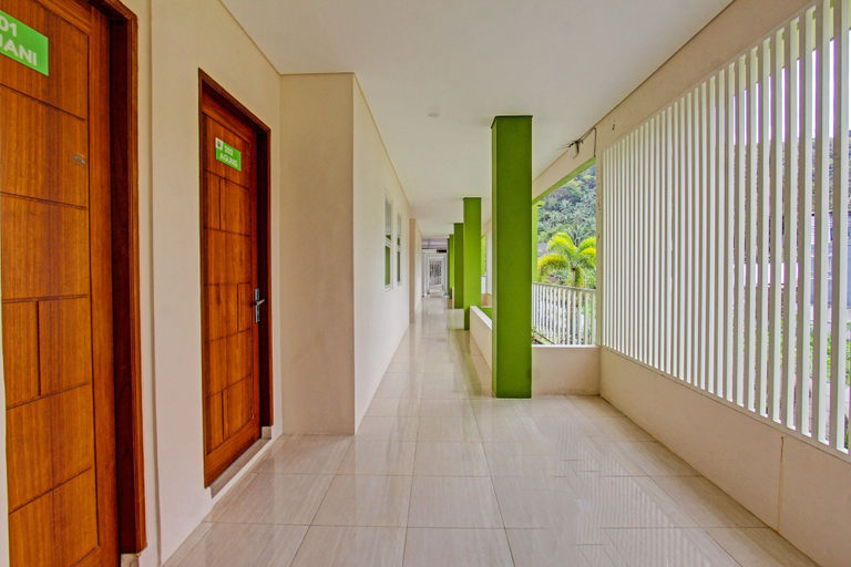 Others 5, Capital O 91384 Rintaka Residence, Lombok