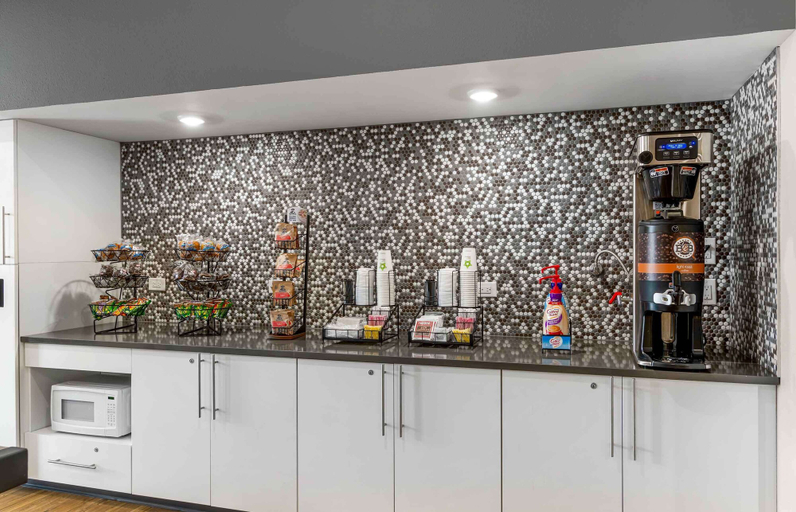 Food & Drinks 5, Extended Stay America Suites - Atlanta - Mcdonough, Henry