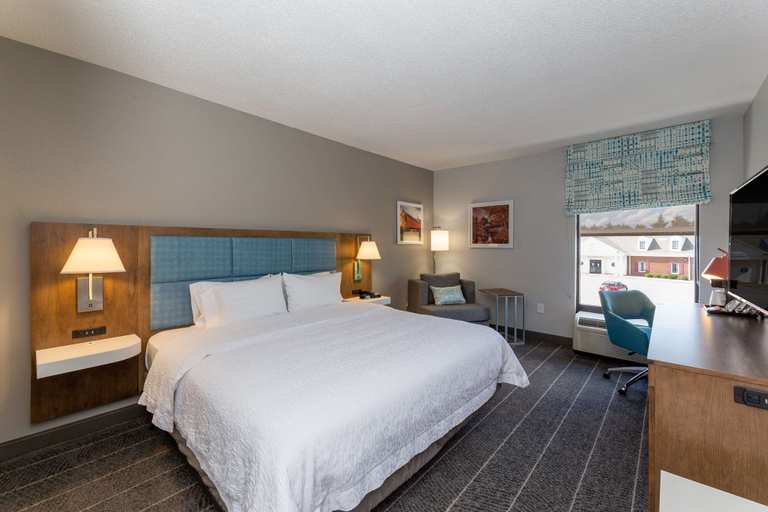 Bedroom 3, Hampton Inn Christiansburg/Blacksburg, Montgomery