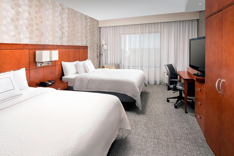 Bedroom 4, Courtyard by Marriott Tyler, Smith