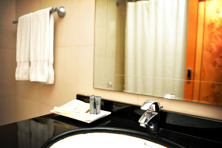 Bathroom, Marco Polo Hotel, Manama