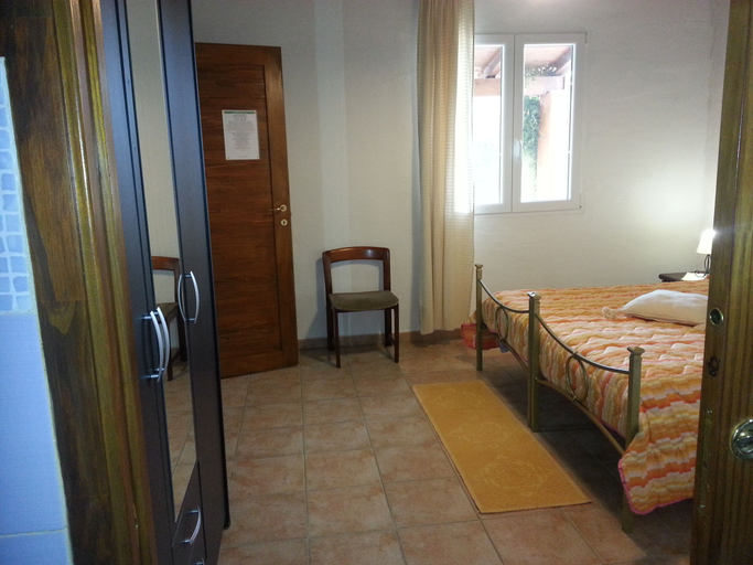Bedroom 2, Agriturismo La Barca In Secca, Sassari