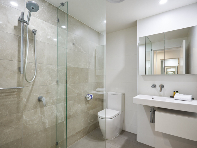 Bathroom 6