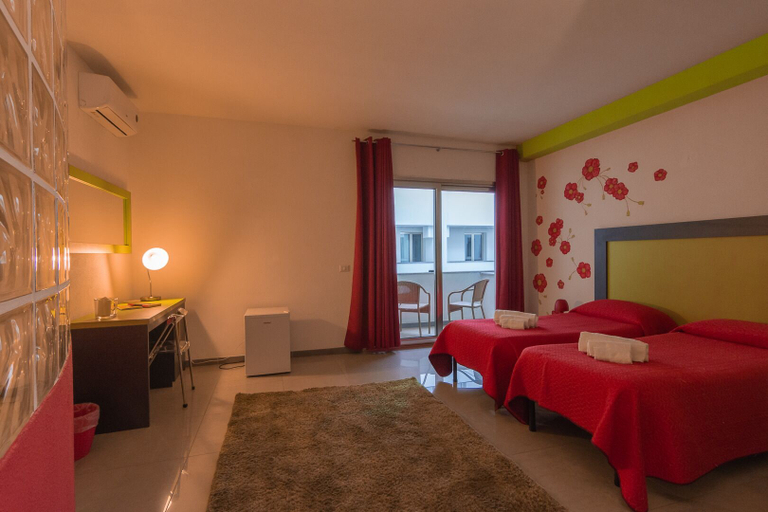 Bedroom 2, Delta rooms, Olbia-Tempio