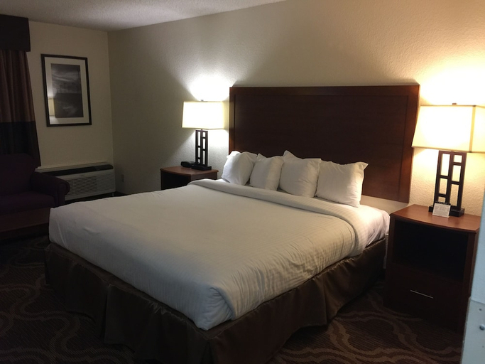 Bedroom 2, Ashmore Inn and Suites, Lubbock