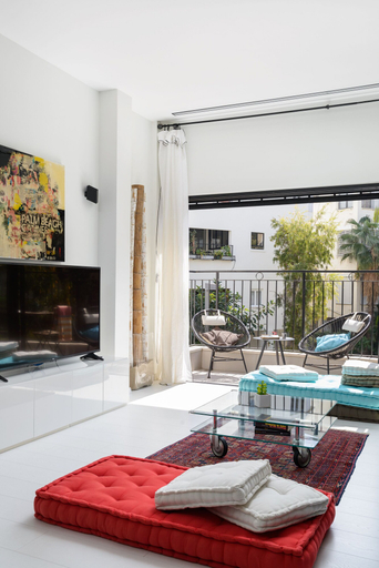 Others 4, New Design & Sunny Balcony in TLV Center