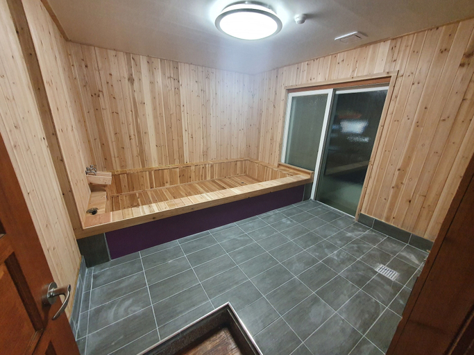 Bathroom 4, Suanbo Hotel Screen, Chungju