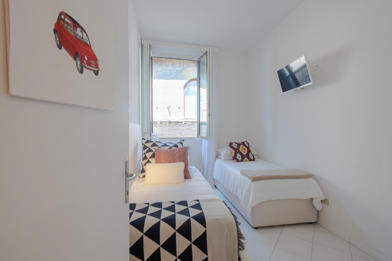 Bedroom 3, Belledonne Apartment, Florence