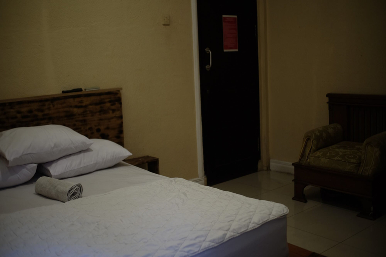 Bedroom 18
