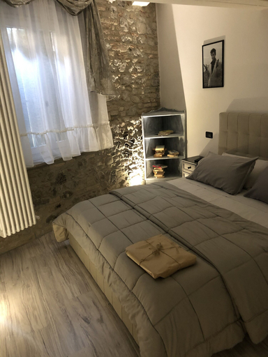 Bedroom 2, Mentore R&B, Parma
