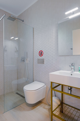 Bathroom 3, Otto Hotel, Sarandës