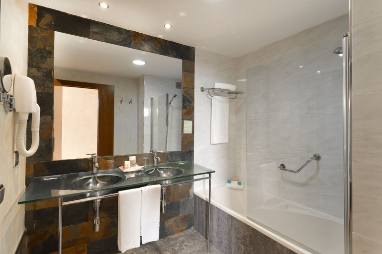 Bathroom 5, Eurostars Las Salinas, Las Palmas