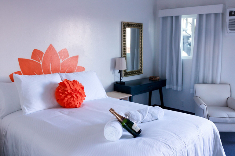 Bedroom 27
