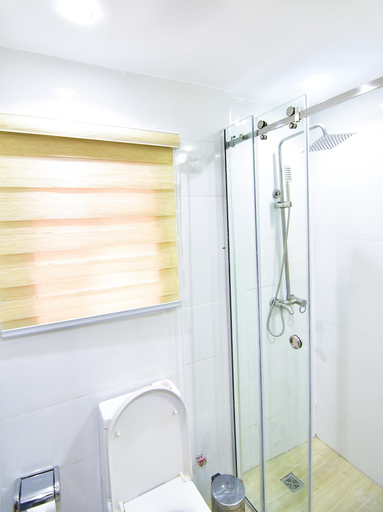 Bathroom 5, Pearl Gate Hotel, AbujaMun