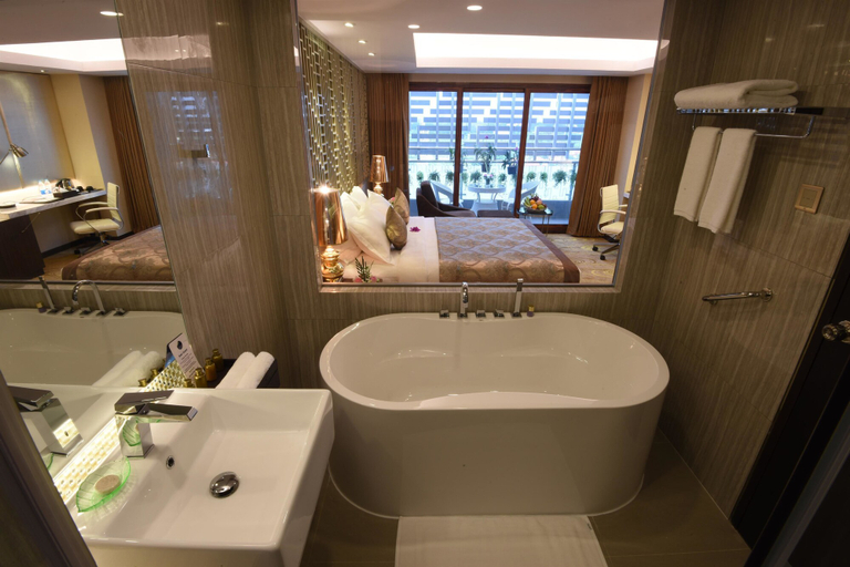 Bathroom 4, Best Western Chinatown Hotel, Yangon