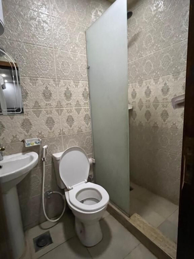 Bathroom 3, Sphinx Safari, Unorganized in Al Jizah