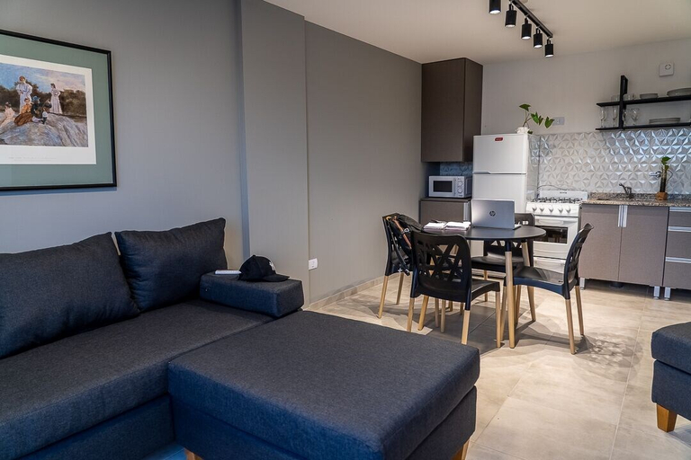 Others 5, Midhouse Smartflat, Capital