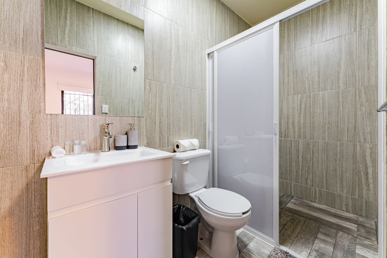 Bathroom 4, Casa Zamora Condesa by VH, Mexico City