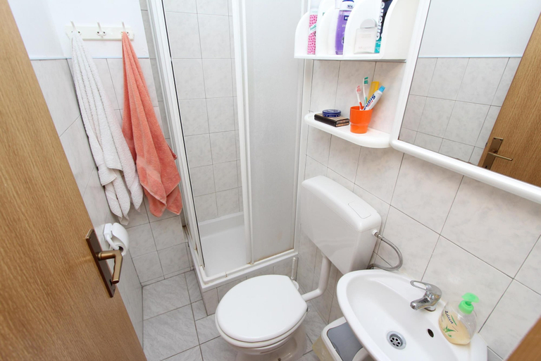 Bathroom 3, Apartments Lora, Rovinj
