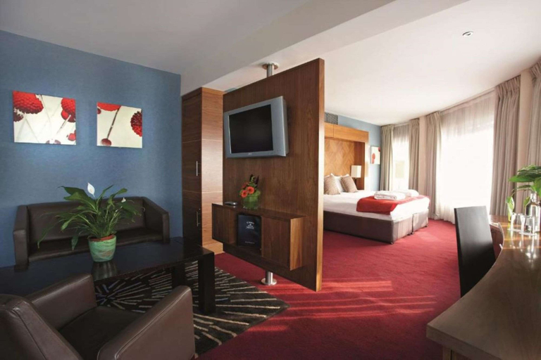 Bedroom 3, The Crown London, London