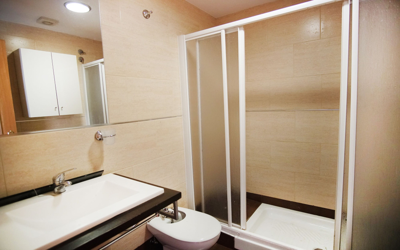Bathroom, Surtrip Apartamentos - Zenete, Granada