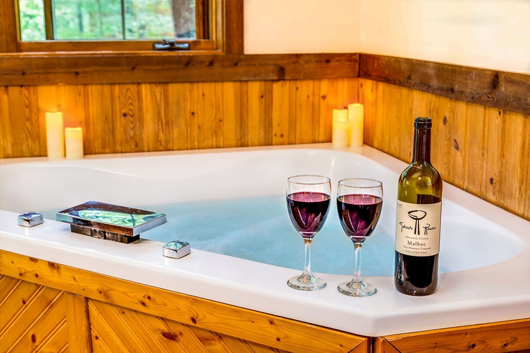 Food & Drinks 5, Love Ridge Mountain Lodging, Nelson